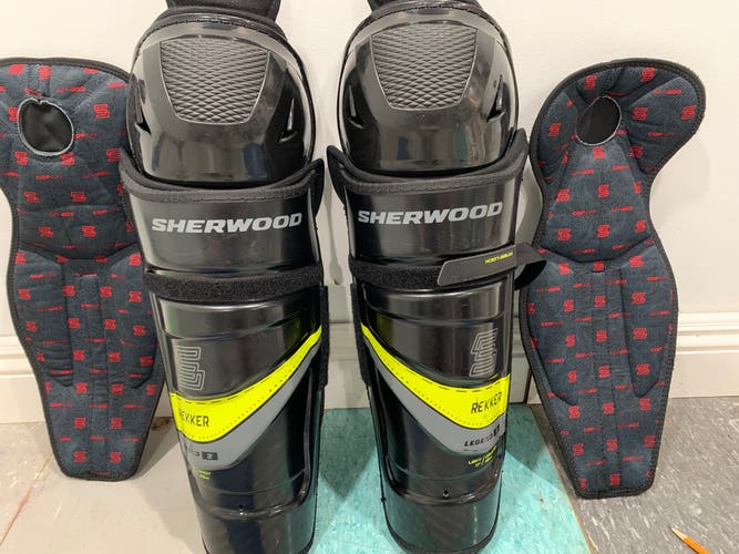 Sher-Wood Rekker Legend 2 Shin Pads