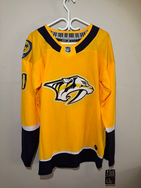 2017–23 Nashville Predators Cody Borowiecki #52 Official Home Jersey – 52 – NWT