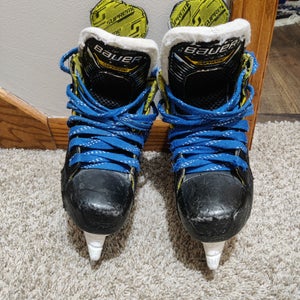 Bauer Supreme M4 Hockey Skates Extra Wide Width Size 3 (Used)