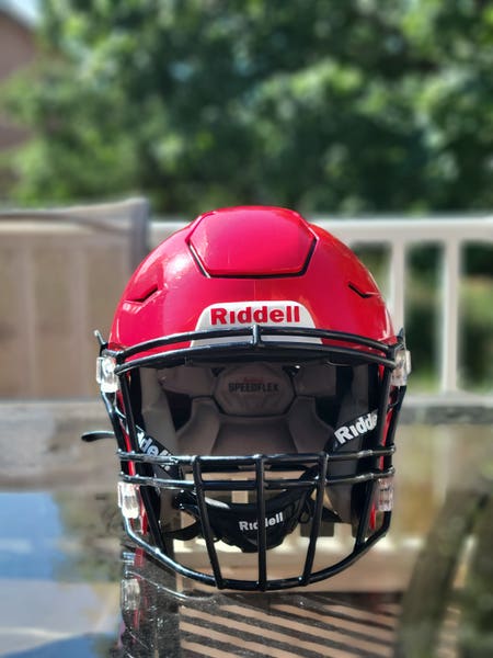 2021 Red Riddell Speedflex Football Helmet Size Large Youth | SidelineSwap  | Buy and Sell on SidelineSwap