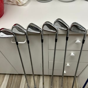 Mizuno Golf Clubs