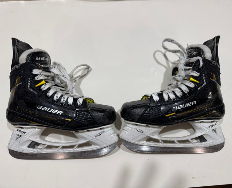 Bauer Supreme M5 Pro Hockey Skates Regular Width Size 2 (Used)
