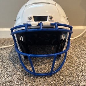 Adult Extra Large Schutt F7 Helmet (Like New)
