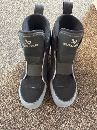 2025 Bauer Konekt 2 foot bed boots only for Hockey Goalie Skates Regular Width 8 (New)