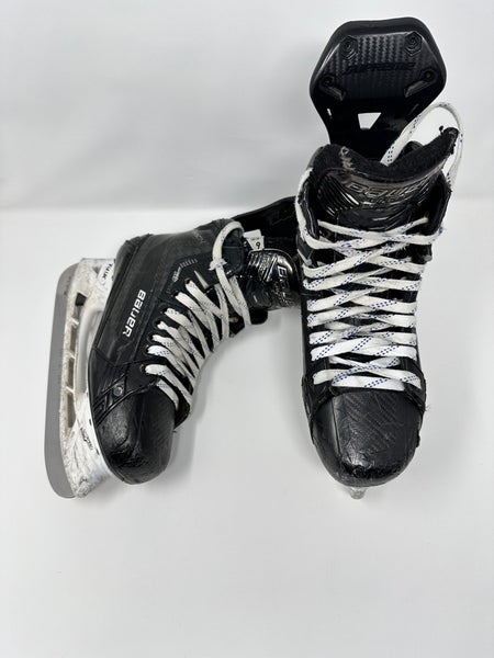 2023 Bauer Supreme Mach Hockey Skates Regular Width 6 (Used)