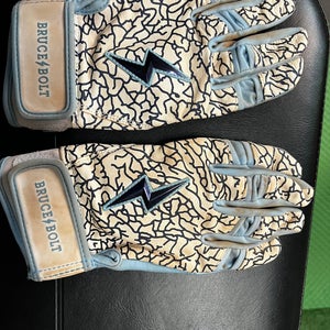 Bruce Bolt YL batting gloves