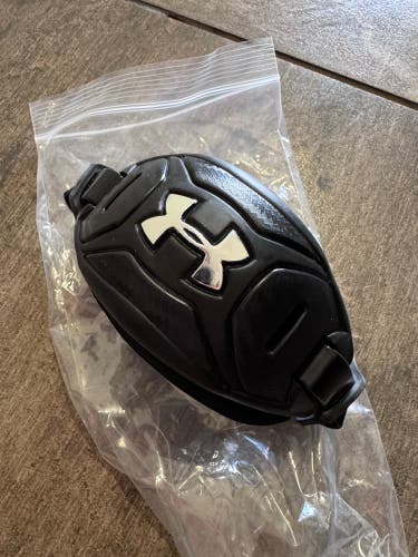 Under Armour pro box chin cup