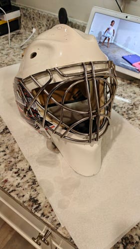 Senior Small Sportmask X8 Goalie Mask (Used)