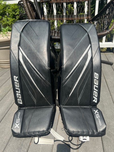 2023 Intermediate Large Bauer Vapor X5 Pro Goalie Leg Pads (Used)