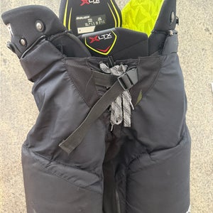 XL Junior Bauer Vapor LTX pro Hockey Pants (Used)