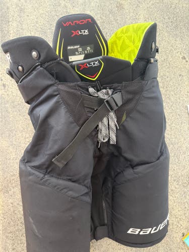 XL Junior Bauer Vapor LTX pro Hockey Pants (Used)