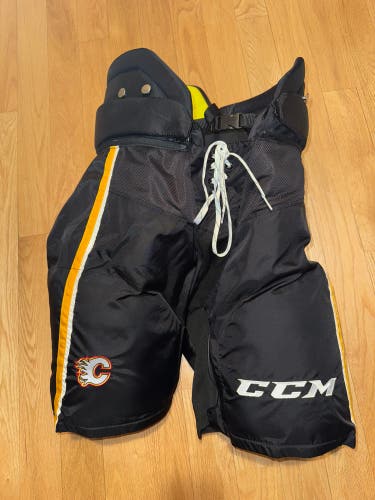 Pro Stock XL CCM HPTKXP - Third Calgary Flames