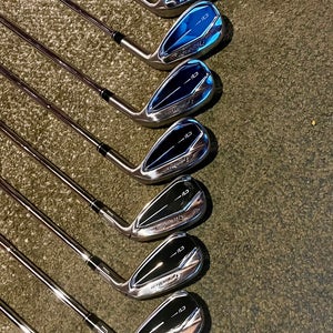 Iron Set Taylormade QI10 Great Condition
