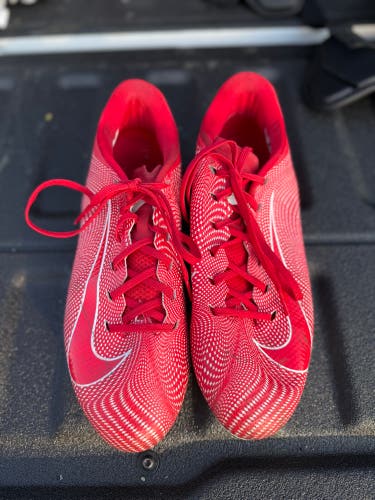 Red Unisex Size M 11.5 (W 12.5) Adult Nike Low Top Vapor Turf Cleats (Used)
