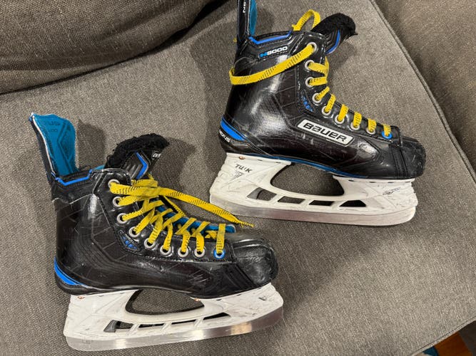 Bauer Nexus N9000 Hockey Skates Size 6 (Used)