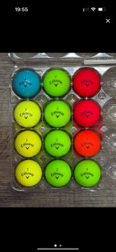 12 Callaway Supersoft + 15 Triple track + 13 Chrome Soft Golf Balls