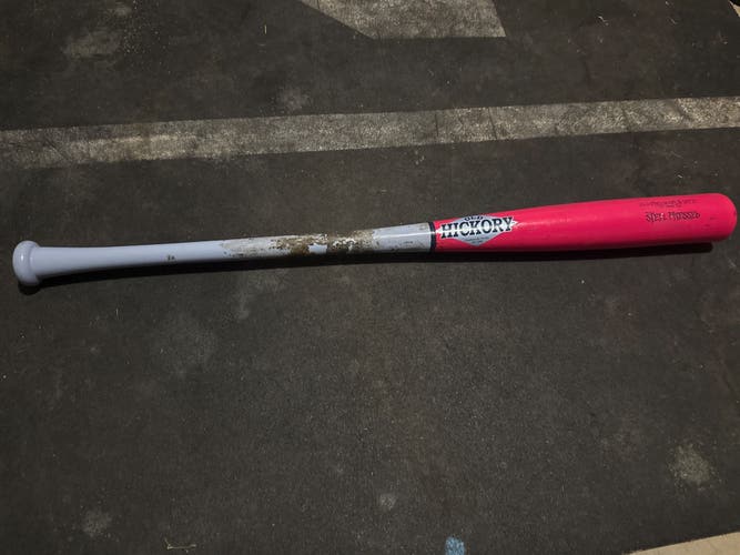 2022 Louisville Slugger Bat (-3) 30 oz 33" (Used)
