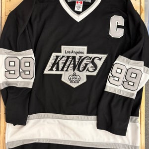 Black Size 52 Men's CCM Jersey (Used)