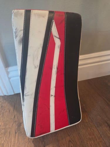 Reebok Lefevre Full Right M501 Senior Eflex Goalie Blocker (Used)