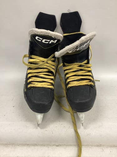 Used CCM AS 550 Senior Hockey Skate Senior 5 11851-S000036402