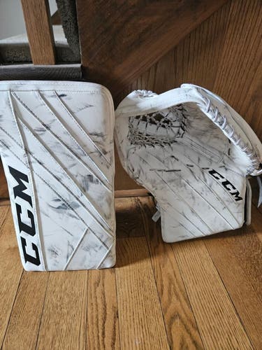 CCM Extreme Flex 5.9 Regular (Used)