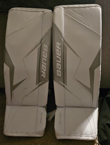 Bauer Sv-Pro Goalie Leg Pads Intermediate Large (Used-Like New)