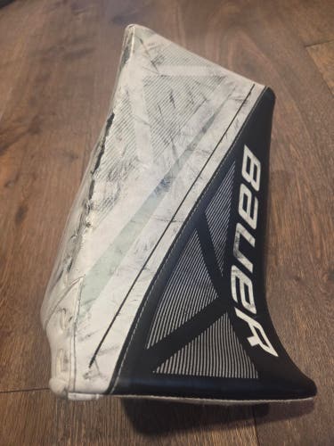 Bauer Supreme S150 Full Right Junior Blocker (Used)
