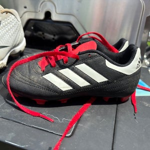 Black Unisex 1Y (Big Kids / Youth) Adidas Cleats (Used)