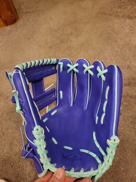(1/25) EARLY ACCESS Victus Akatsuki Baseball Glove 11.5"