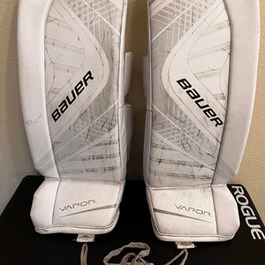 Junior  Medium  Bauer Vapor X700 Goalie Leg Pads  (Used)