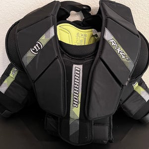 Small / Medium  2023 Warrior RITUAL X4 E Goalie Chest Protector  (Used)