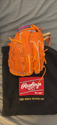 2025 Rawlings RH Pitcher's Heart of the Hide Baseball Glove 11.75" (Used)