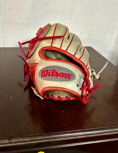 Wilson LH Infield A2000 Baseball Glove 12" (Used)