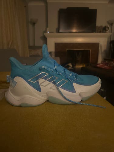 Blue Men's Adult Size M 9.0 (W 10.0) Adidas Alphabounce Shoes (New)