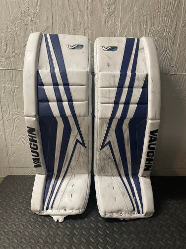 34" Vaughn Velocity V9 Goalie Leg Pads (Used)