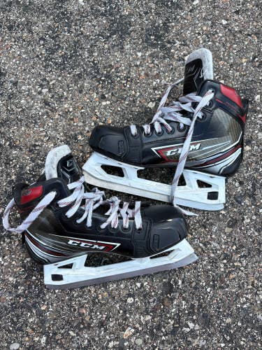 Intermediate CCM FT460 Hockey Goalie Skates | Size 4.5 (Used)