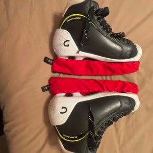 Graf Supra G4500 Hockey Goalie Skates Regular Width  12 (Used)