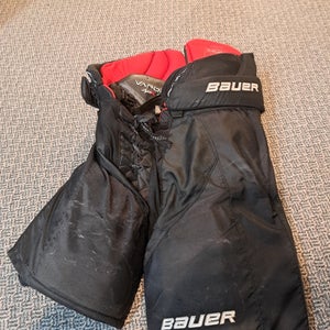Senior Medium Bauer Vapor APX2 Hockey Pants (Used)