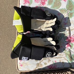 Warrior 15 inch gloves