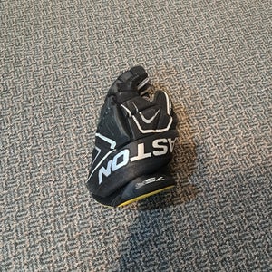Easton Stealth 75s Gloves 12" (Used - SORRY LEFT GLOVE ONLY)