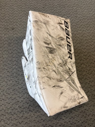 Used Bauer VAPOR HYPERLITE 2 Senior Goalie Blocker White 11858-S000077963