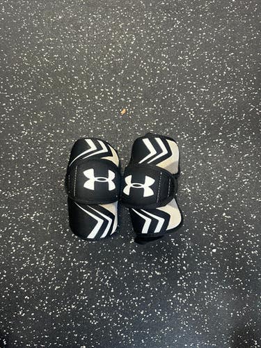 Used Under Armour ELBOW CAPS Lacrosse Arm Pads/Guards Black SM 11849-S000030585