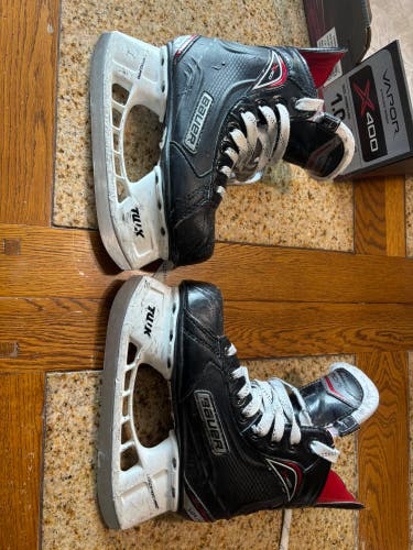 2020 Bauer Vapor X Hockey Skates Size 1 (Used)