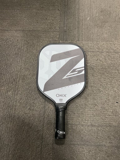 Used Onix GRAPHITE Z5 Pickleball Racquet White 11614-S000217468