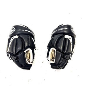 Used Easton SYNERGY 100 Youth Gloves Black 10" 11860-S000296123