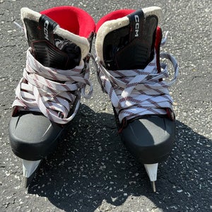 2024 CCM EFLEX 6.5 Hockey Goalie Skates Regular Width Size 3 (Used)