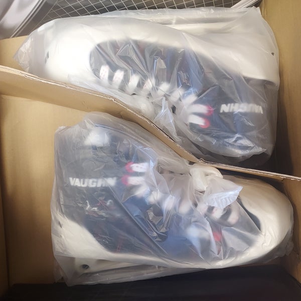 Vaughn GX3 Hockey Goalie Skates Regular Width (New)