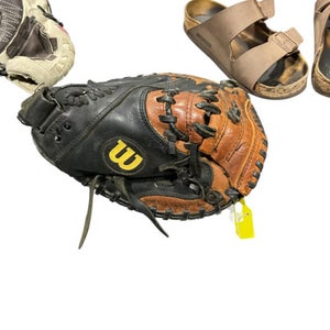 Used Wilson CATCHER MITT BB/SB Catchers RH Throw Black 34" 11834-S000038876