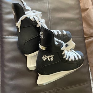 CCM Champion 90 Hockey Skates Size 1 (New)