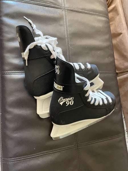 CCM Champion 90 Hockey Skates Size 1 (New)